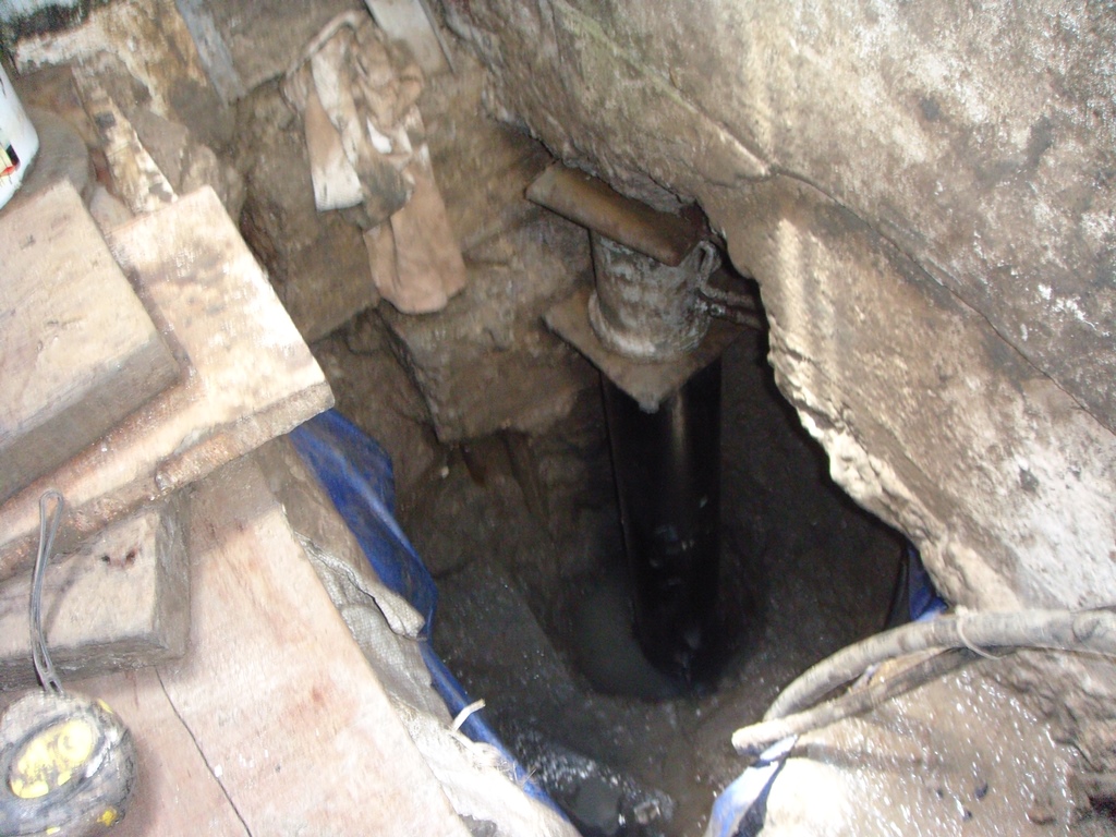 เสริมฐานรากอาคาร/ซ่อมตึกทรุดร้าว